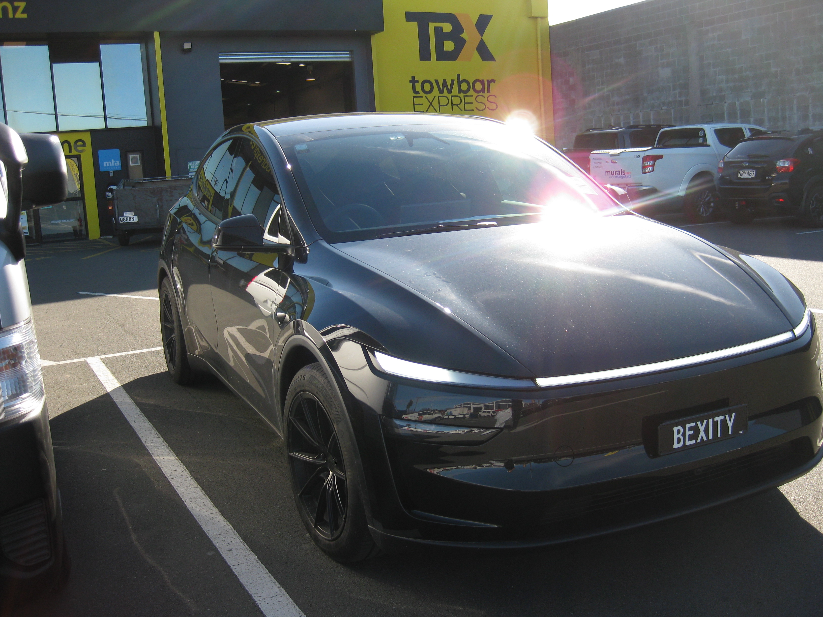 TESLA MODEL Y STATIONWAGON 2025-CURRENT